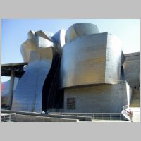 Frank Gehry, Guggenheim Museum, Bilbao, Spain, photo by Zarateman. Wikipedia.jpg